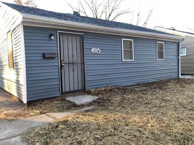 Foto del edificio - West Side of Gary Home Section 8 Welcomed