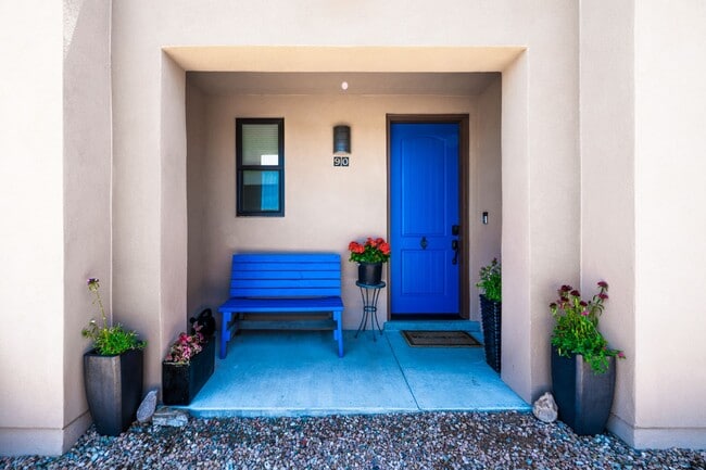 Foto del edificio - Stunning 3-Bedroom Home with Mountain Views in Tessera