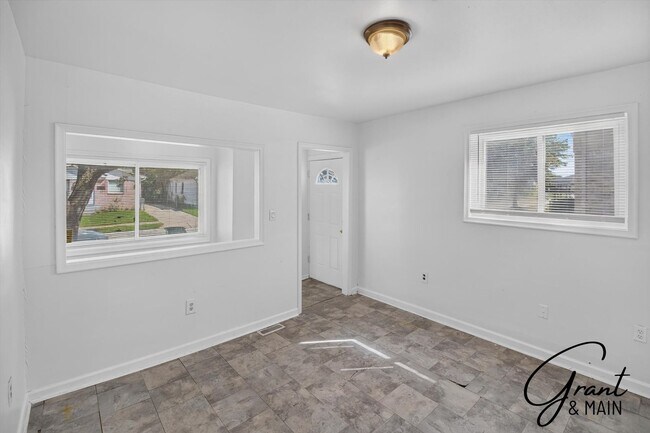 Foto del edificio - 3 Bedroom Home - $1450