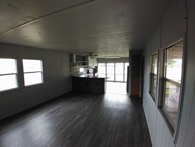 Foto del edificio - 706 Tower Lane