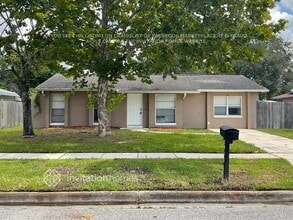 Building Photo - 3911 Wingward Ave