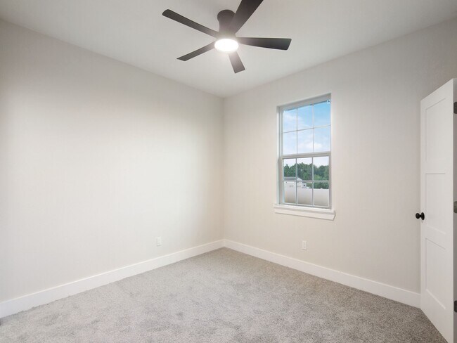 Foto del edificio - 415 County Rd 5102J