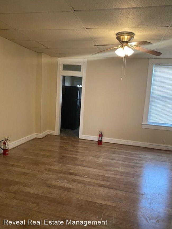 Building Photo - 2 br, 1 bath House - 30 N Abington Ave.