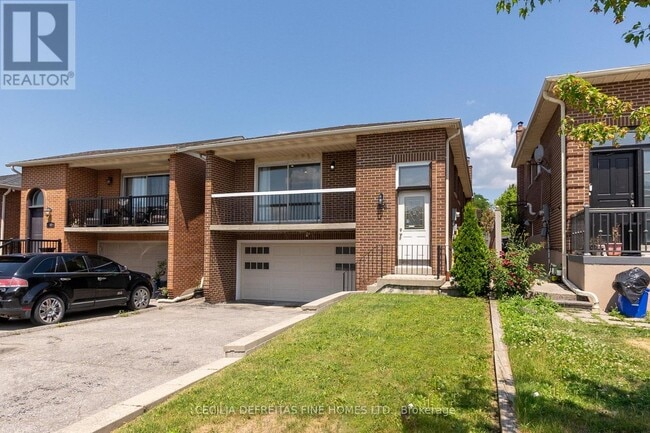Building Photo - 54 ASHBURN UPPER Crescent