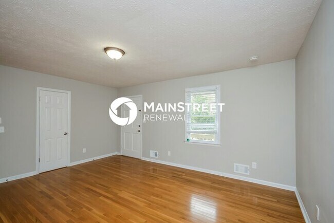 Foto del edificio - 3 Bedroom Pet-Friendly Home in Conyers, GA with Main Street Renewal