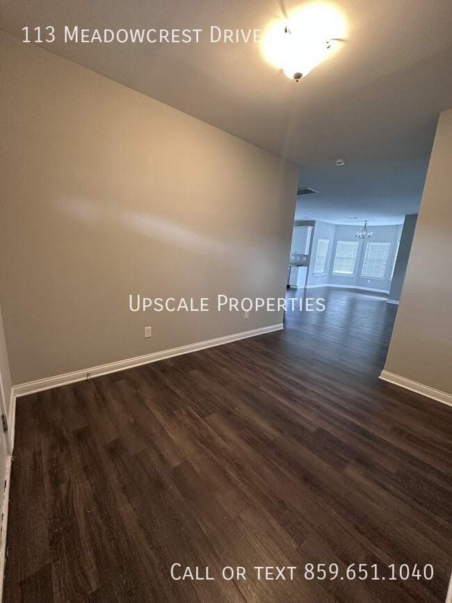 Building Photo - 113 Meadowcrest Dr