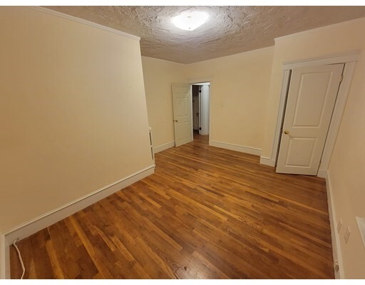 Building Photo - 29 Rosecliff St