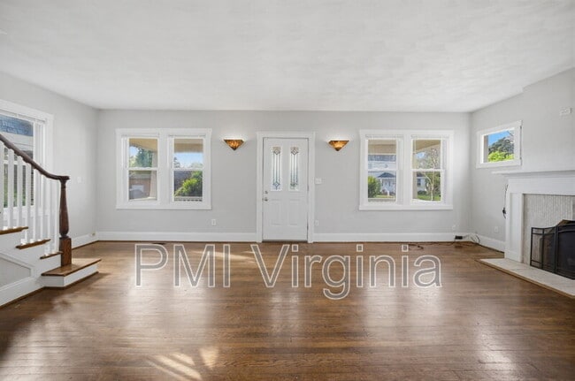 Foto del edificio - 1906 Montclair Ave