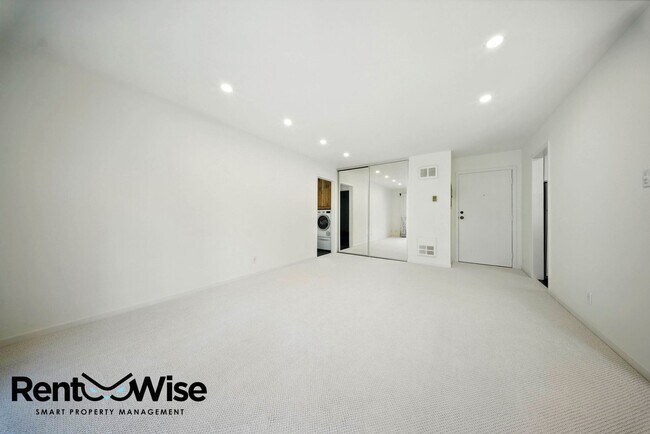 Foto del edificio - 818 N Delaware St