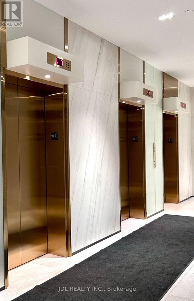 Building Photo - 319 Jarvis St