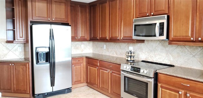Building Photo - 7580 Toscana Blvd