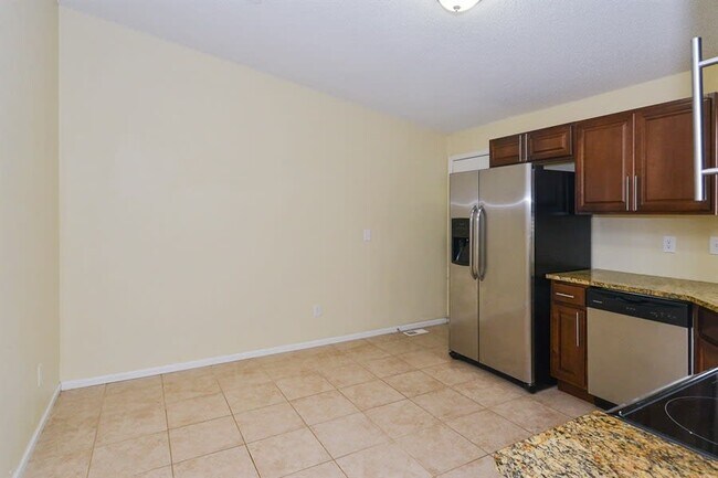 Building Photo - 2720 S Truckee St
