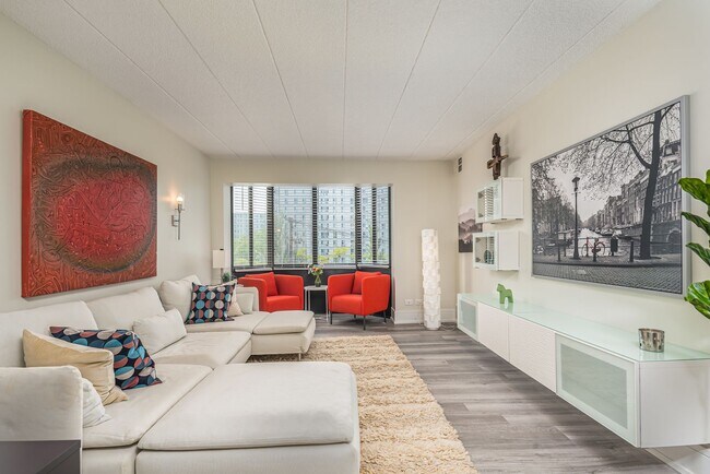 Foto del edificio - 3423 S Cottage Grove Ave