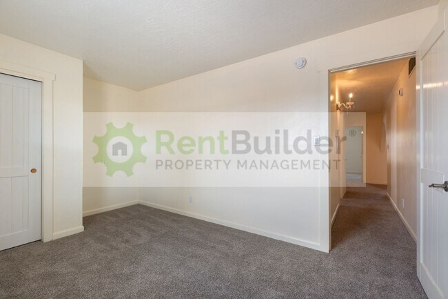 Building Photo - CALL US TODAY AT (505) 808-6467 TO SCHEDULE A CONVENIENT SHOWING