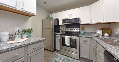 Building Photo - Loch Haven Apartment Homes
