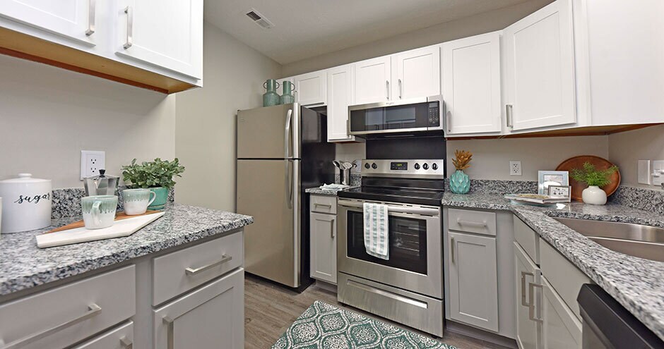 Foto principal - Loch Haven Apartment Homes