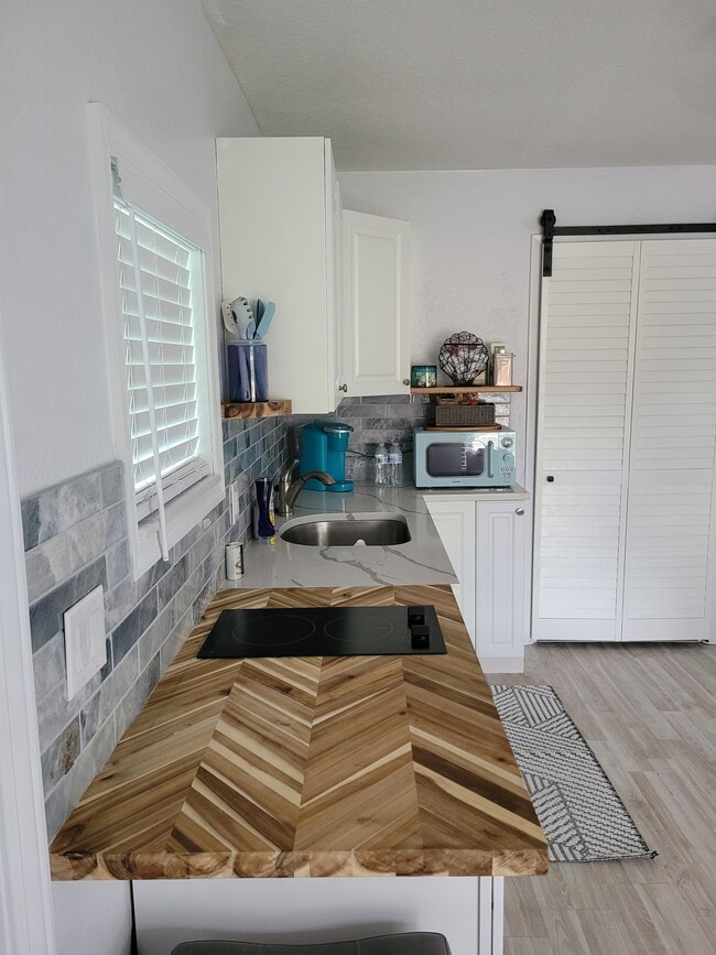 Foto del edificio - 3920 Greenfield Ct