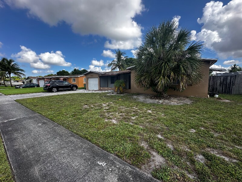 Foto del edificio - 6711 NW 1st Ct