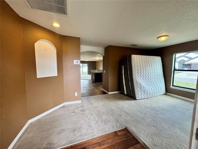 Foto del edificio - 1090 Woodlark Dr