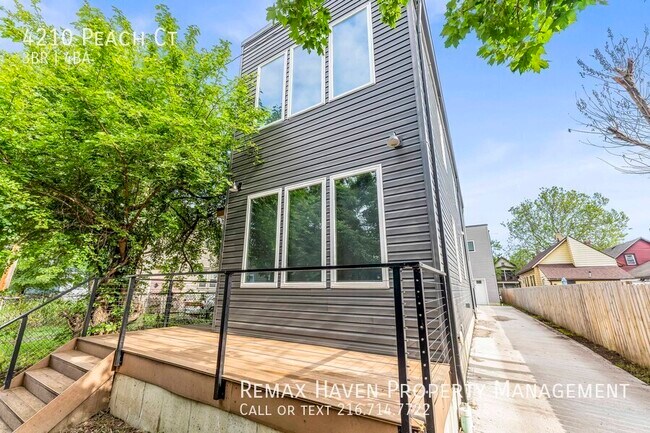Foto del edificio - 4210 Peach Ct