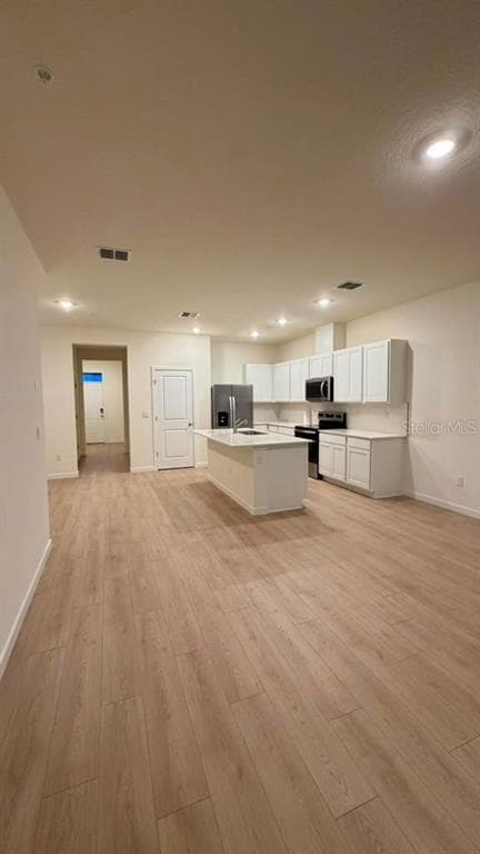 Building Photo - 3396 Chroma St
