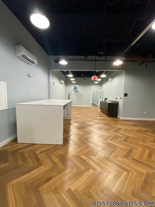 Building Photo - 35 S Huntington Ave