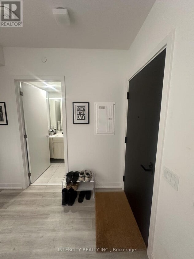 Building Photo - 28 Eastern Ave