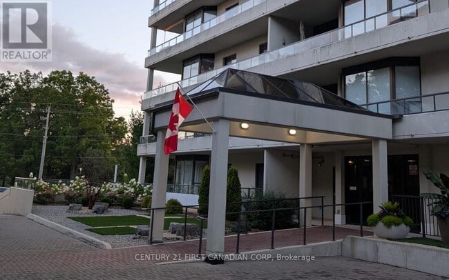 Building Photo - 1180-1180 Commissioners Rd W