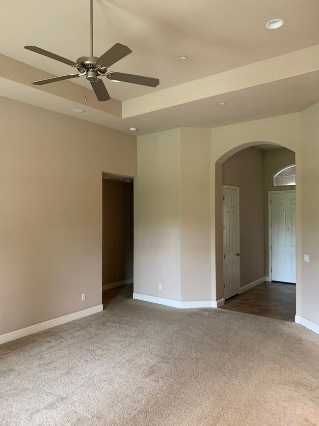 Building Photo - 1194 Paradise Loop