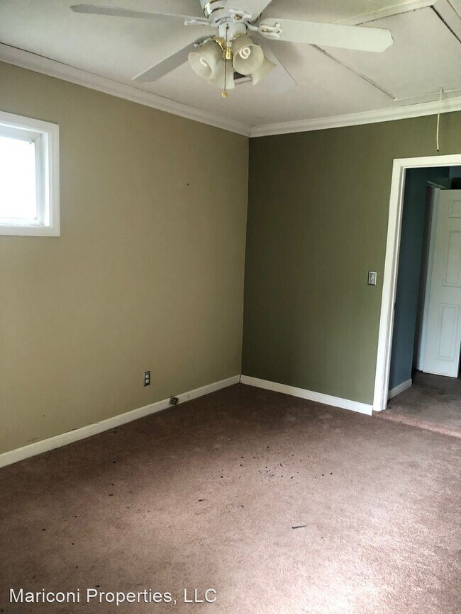 Building Photo - 3 br, 2 bath House - 4400 Gorden Ave