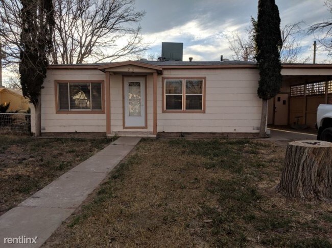 Building Photo - 3 br, 1 bath House - 203 N 2nd St