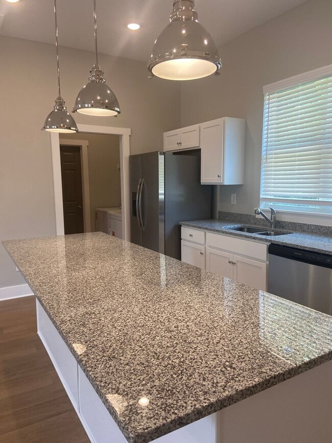 Photo - 255 Bailey St Apartment