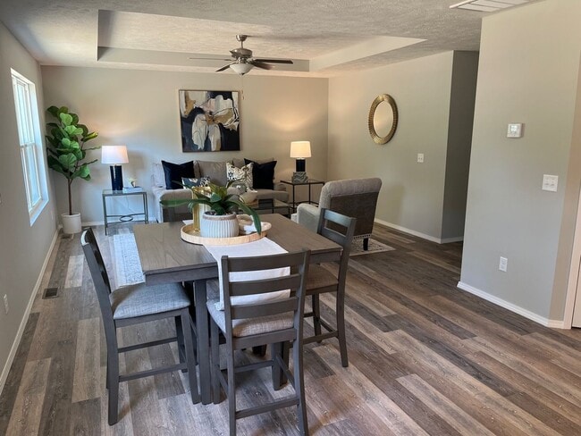 Building Photo - Beautiful 3 Bedroom Home in Republic, MO