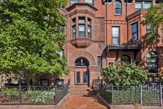 Building Photo - 348 Beacon St