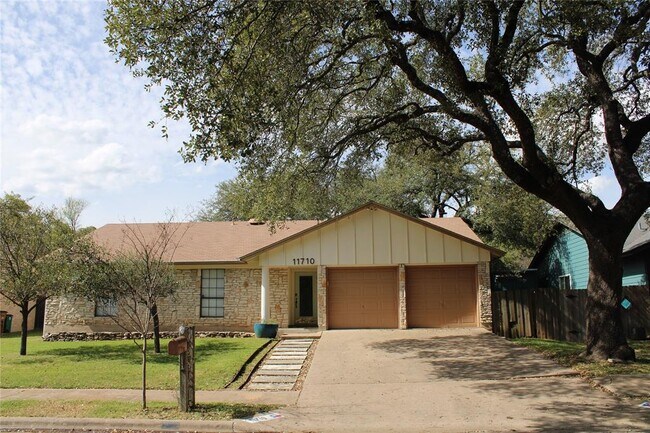 Building Photo - 11710 Running Fox Trail