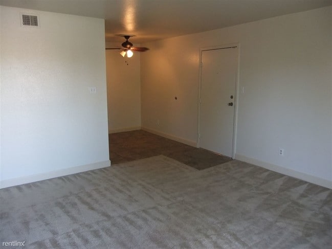 Building Photo - 6332 N Barcelona Ln