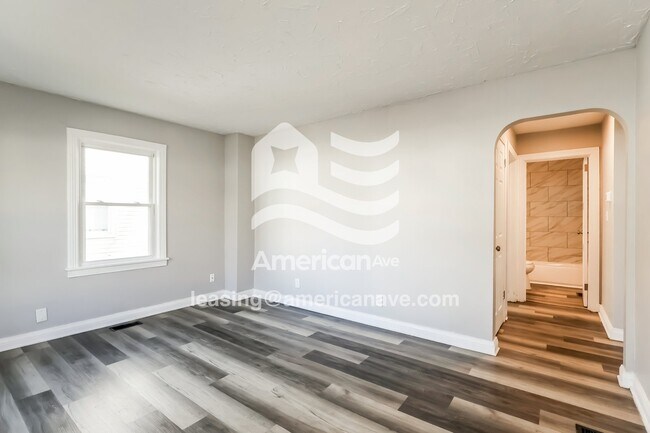 Foto del edificio - 3906 Jewell Ave