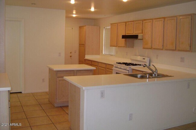 Foto del edificio - 13641 S 47th St