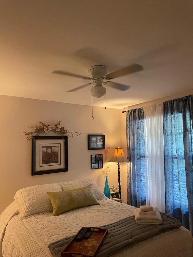 Foto del edificio - 5086 Bright Galaxy Ln