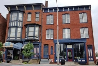 Building Photo - 361 W Market St
