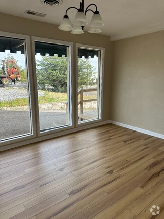 Building Photo - 108 Decatur Pike