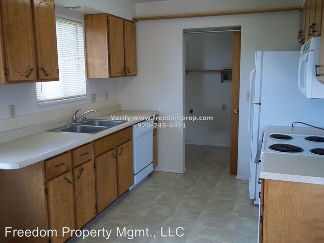Foto del edificio - 3 br, 1.5 bath House - 2774 Cheyenne Dr