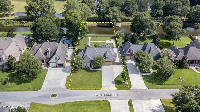 Building Photo - 117 Maple Grove Ln