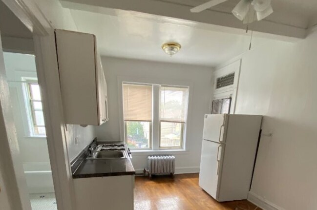 Foto del edificio - 2849 W Berteau Ave