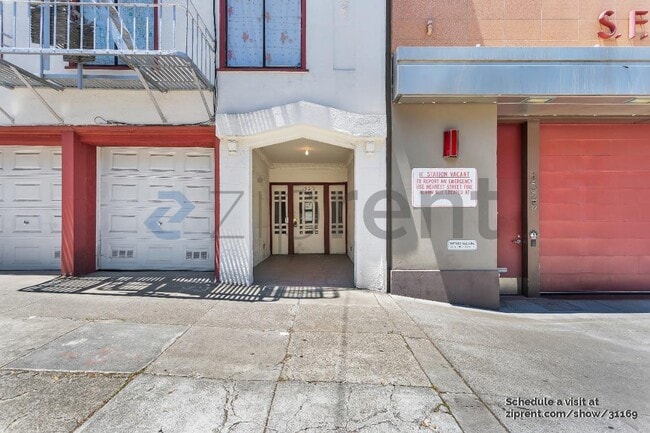 Building Photo - 1323 Leavenworth St
