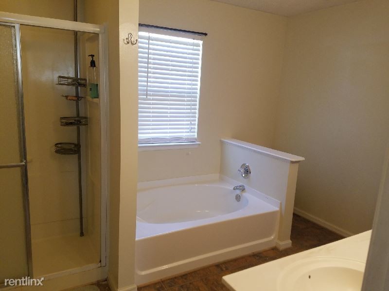 Foto principal - 5 br, 2.5 bath House - 105 Oldham Way
