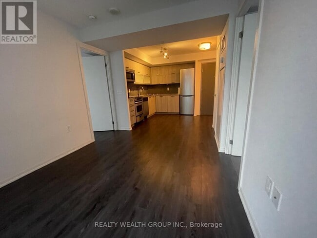 Building Photo - 36 Lisgar St