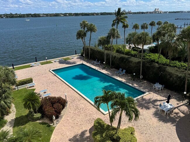 Foto del edificio - 2800 N Flagler Dr