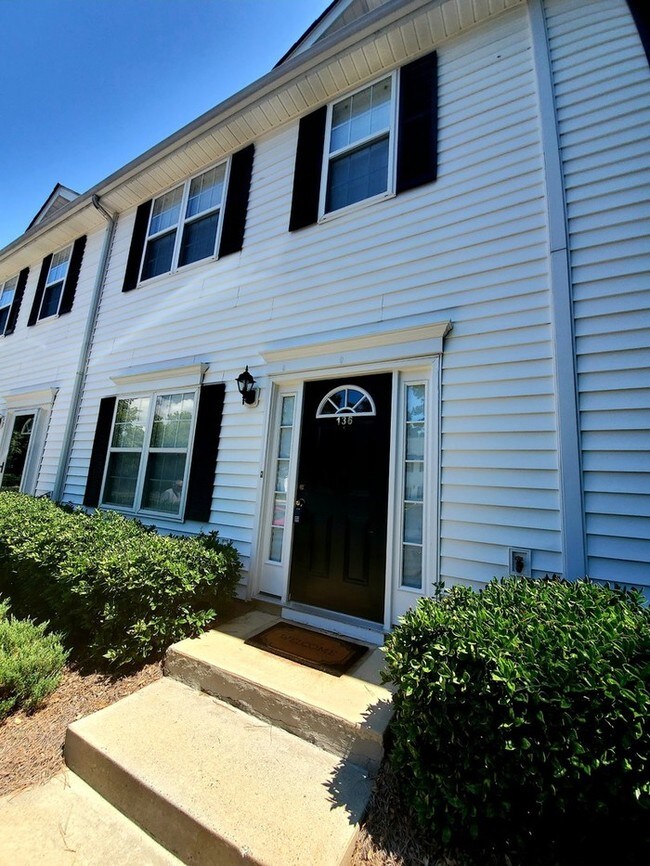 Charming 2 bedroom condo in Pineville ! House for Rent in Pineville