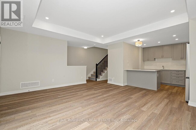 Building Photo - 169 David Lewis Private